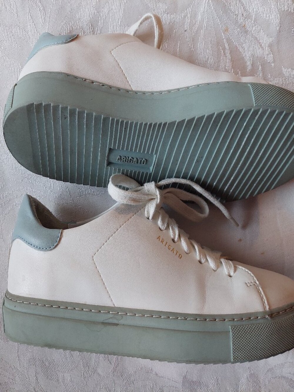 Axel Arigato Clean 90 Women's 7.5 Sneakers White Vegan and Grey Soles